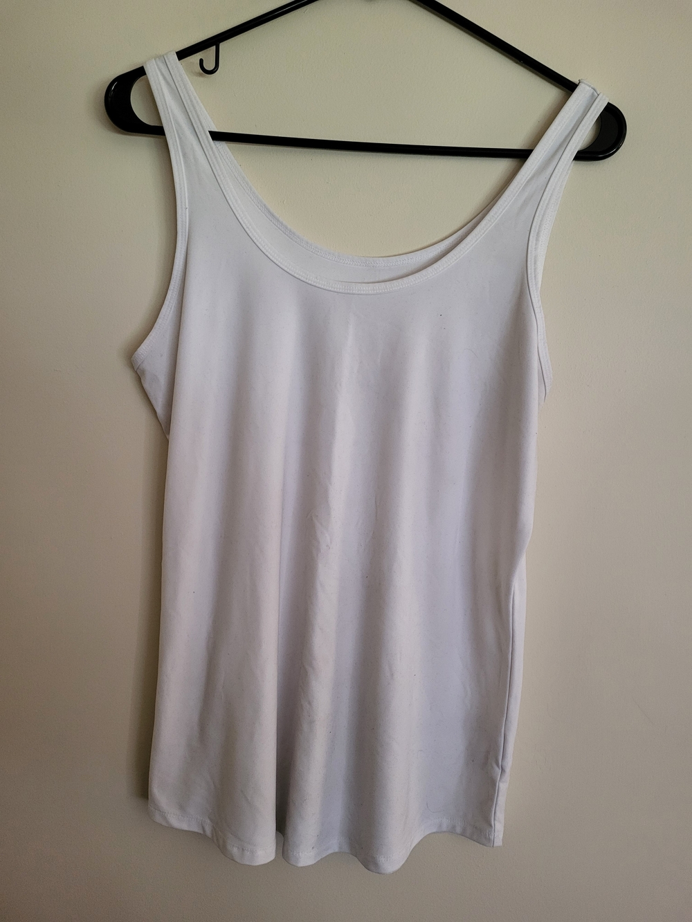 No Boundaries White Scoop Neck Tank Top